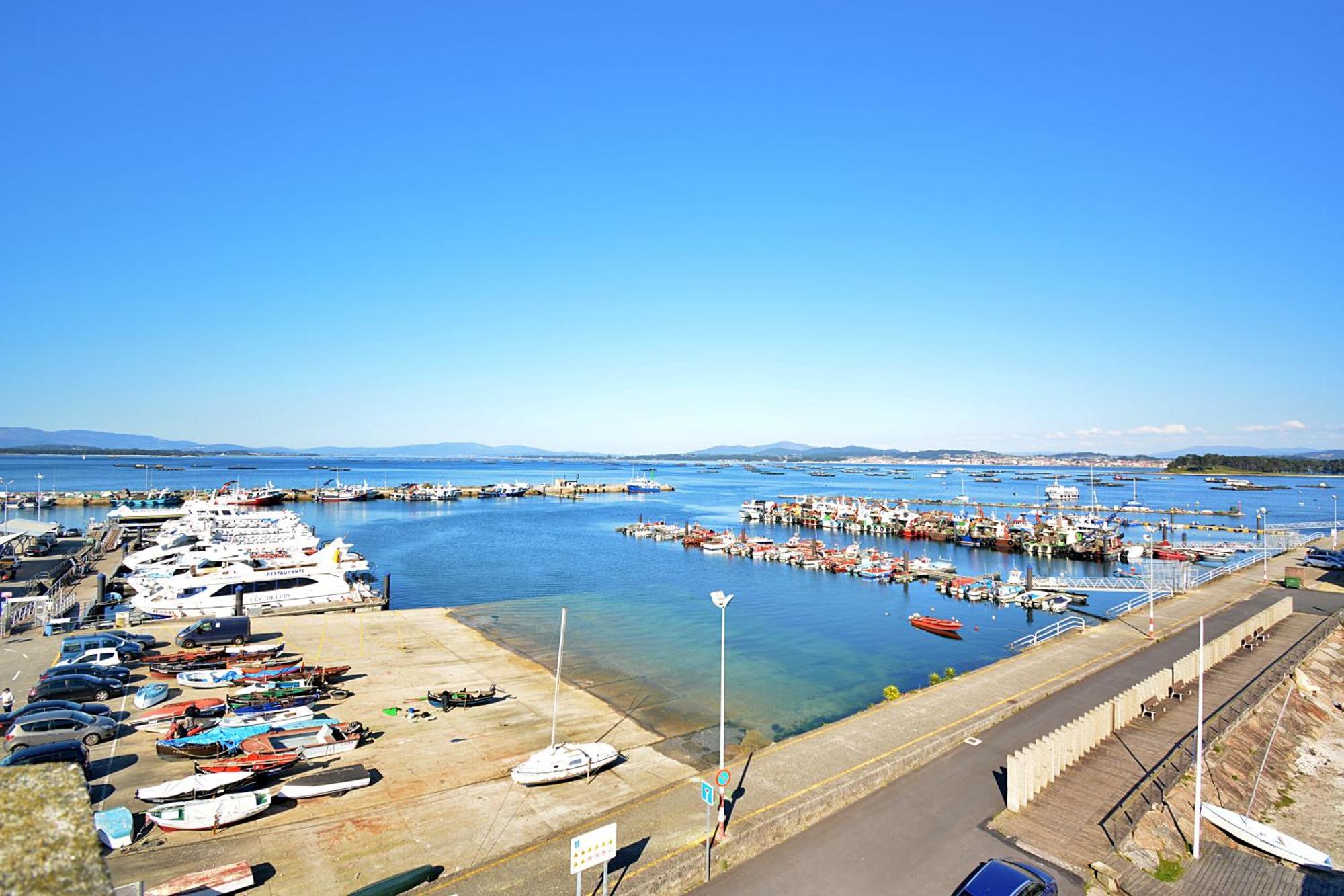 Apartamento Con Terraza Frente Al Mar En O Grove Exterior foto